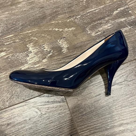 Prada heels - Picture 4 of 4